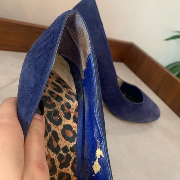 Blue Aldo stilettos - Picture 4 of 7